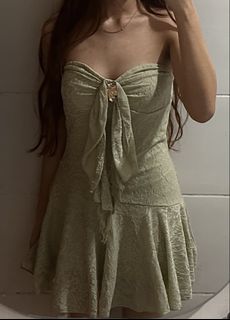 (Category: ) located in . Submitted by prettytrendsboutique (Listing ID 1469449480, Image 1). Description: .