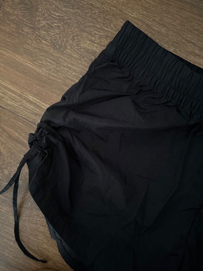 Shorts (Category: Shorts) located in Porac. Submitted by gentlefox_e6359d (Listing ID 1469466335, Image 2). Description: .