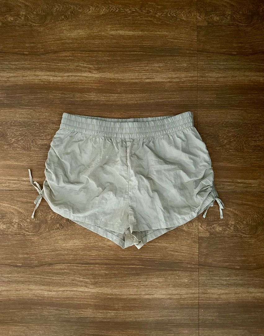 Shorts (Category: Shorts) located in Porac. Submitted by gentlefox_e6359d (Listing ID 1469466471, Image 1). Description: .