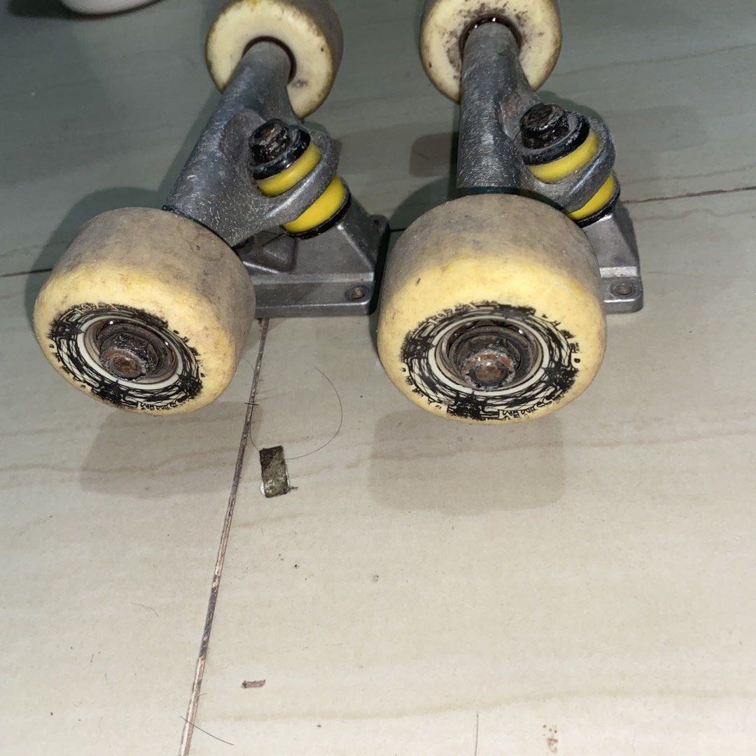 Skateboard Blank Trucks and Wheels Set size 149 (Category: Skates, Rollerblades & Scooters) located in Caloocan City. Submitted by fuhyotoinbout (Listing ID 1469504658, Image 3). Description: Size 149 No issue! 8/10 1 month lang nagamit to..