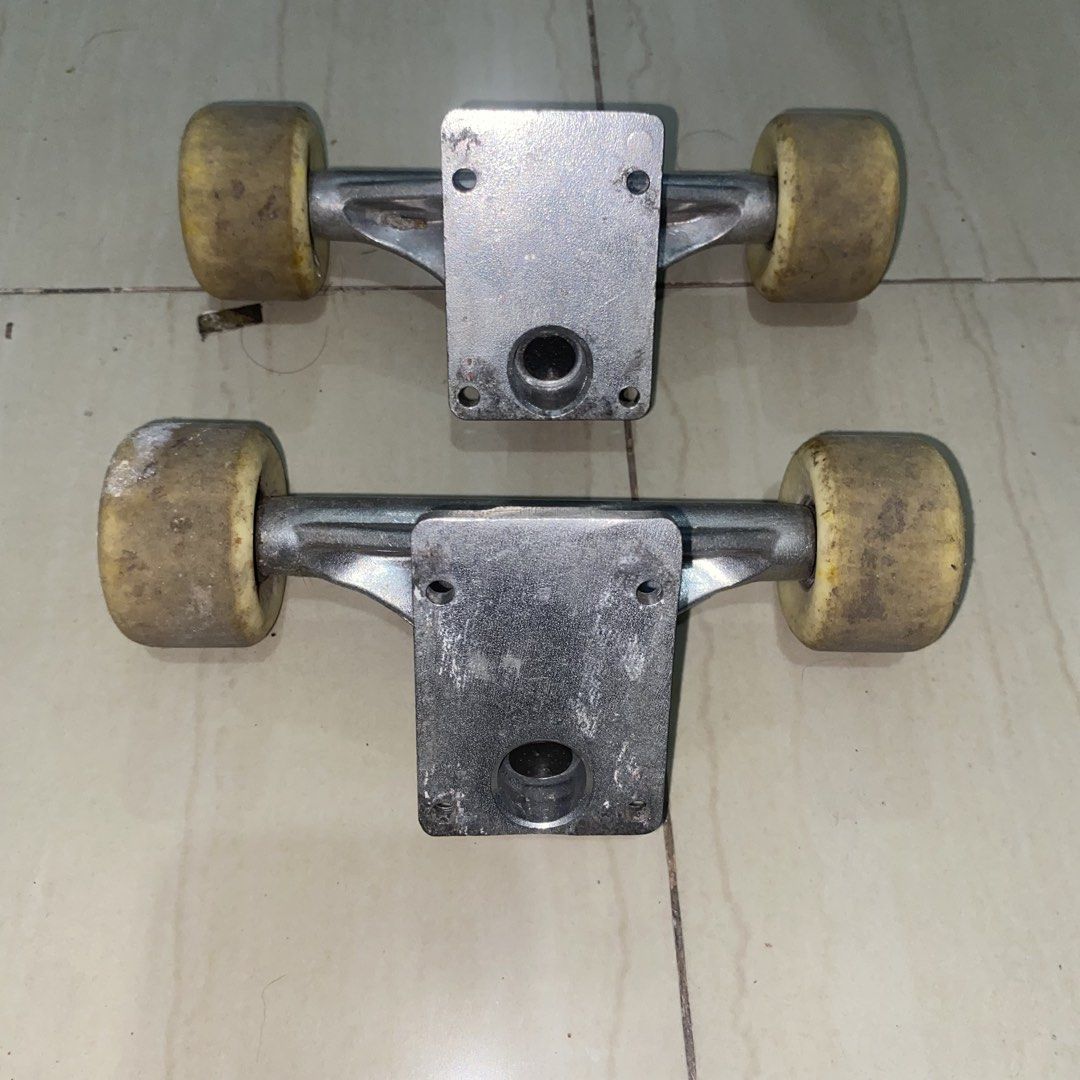Skateboard Blank Trucks and Wheels Set size 149 (Category: Skates, Rollerblades & Scooters) located in Caloocan City. Submitted by fuhyotoinbout (Listing ID 1469504658, Image 2). Description: Size 149 No issue! 8/10 1 month lang nagamit to..