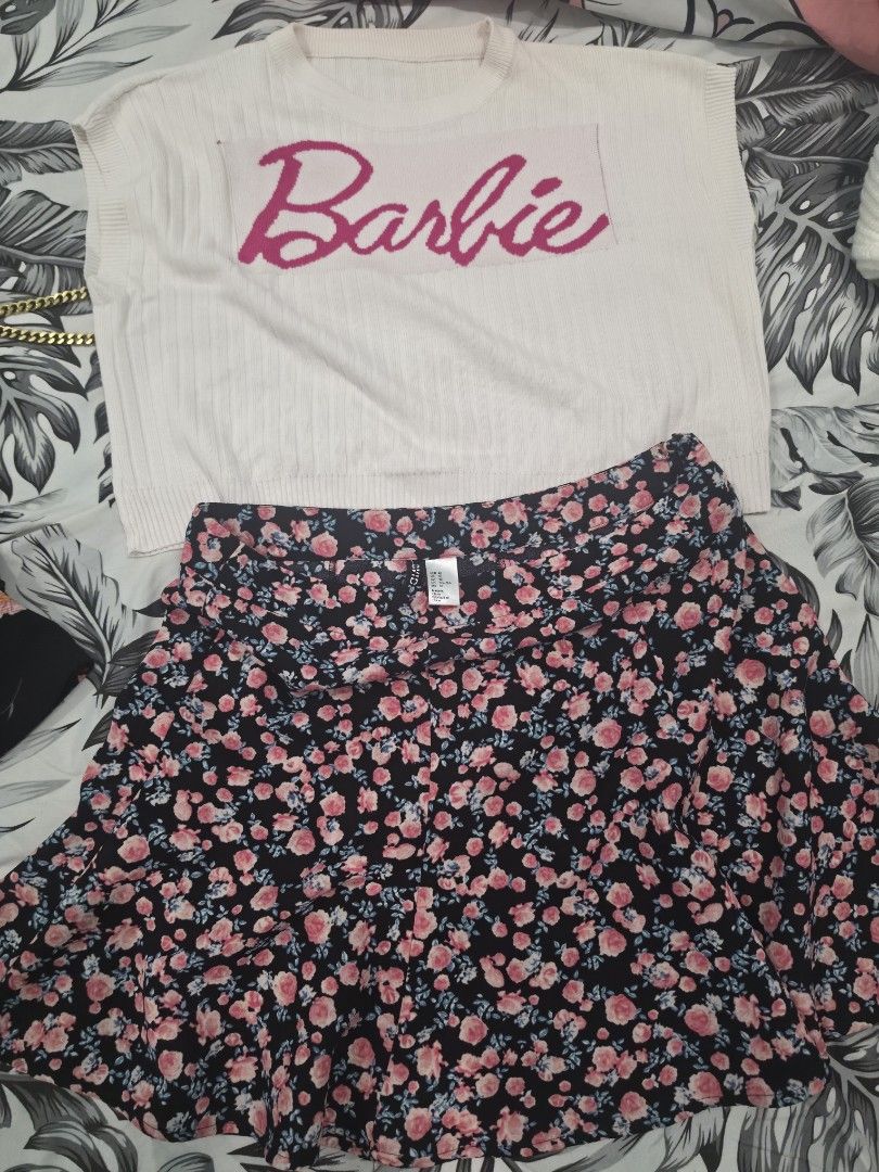 Skirt and top (Category: Skirts) located in Agdangan. Submitted by closetbysamita (Listing ID 1469502223, Image 1). Description: skirt h&m and barbie top no brand 350 terno fits medium to large swerte outfit and fashionable.