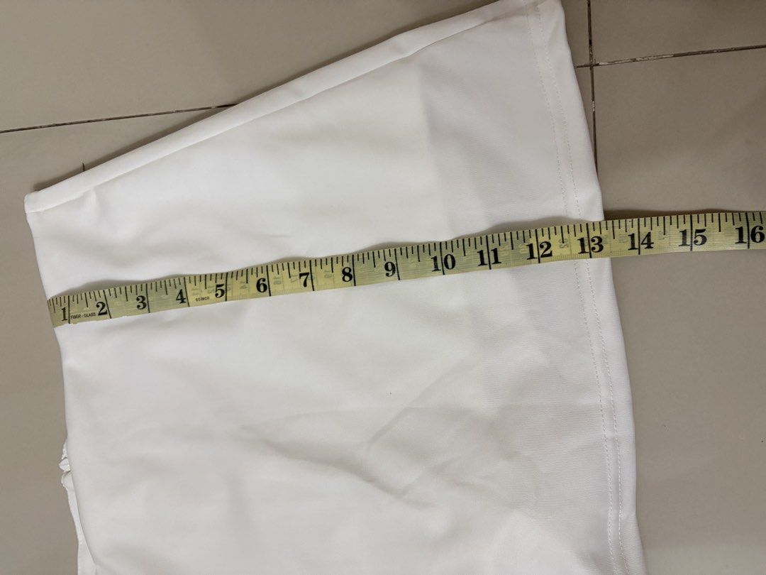 Skirt with inner shorts (Category: Skirts) located in Quezon City. Submitted by myfabpreloved (Listing ID 1469517679, Image 2). Description: Stretchable fit upto 32” .
