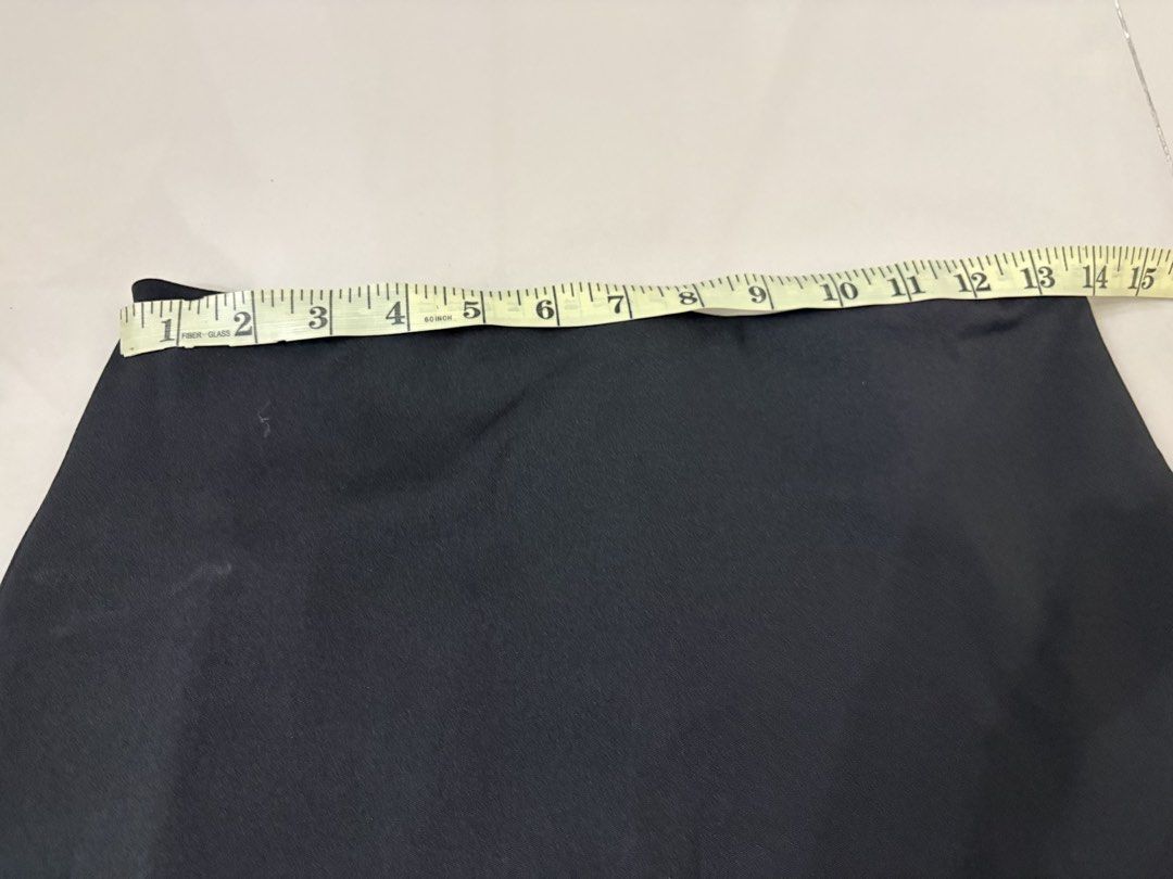 Skirt with inner shorts (Category: Skirts) located in Quezon City. Submitted by myfabpreloved (Listing ID 1469517904, Image 2). Description: New Fit upto 30-31” Stretchable.