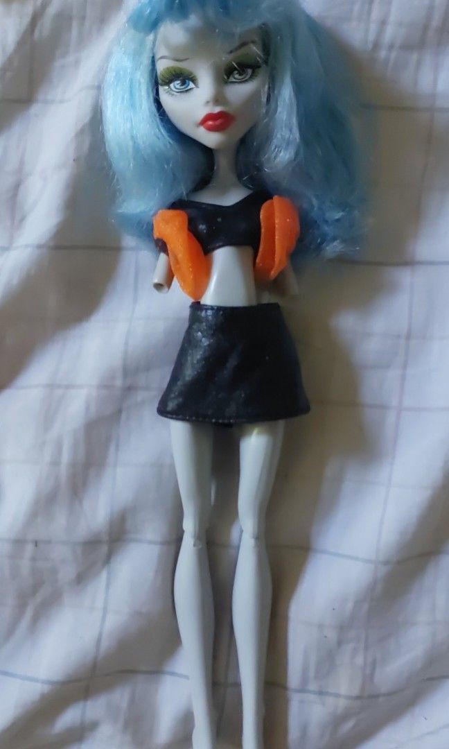 SKULLSHORES GHOULIA LIMBLESS FS (Category: Figurines & Statues) located in Las Pinas. Submitted by g.bonx (Listing ID 1469540644, Image 1). Description: fs skullshores ghoulia SOLD price: 300 / not going lower this is the EXACT price - in diff clothes - no shoes - missing limbs - no chip marks on the face MOP: GCASH MOD: JNT DM IF INTERESTED 📩 AND ALSO FOR FURTHER DETAILS TOO!..