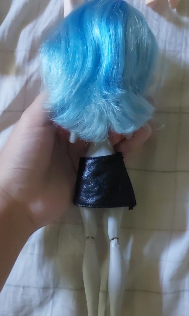 SKULLSHORES GHOULIA LIMBLESS FS (Category: Figurines & Statues) located in Las Pinas. Submitted by g.bonx (Listing ID 1469540644, Image 3). Description: fs skullshores ghoulia SOLD price: 300 / not going lower this is the EXACT price - in diff clothes - no shoes - missing limbs - no chip marks on the face MOP: GCASH MOD: JNT DM IF INTERESTED 📩 AND ALSO FOR FURTHER DETAILS TOO!..