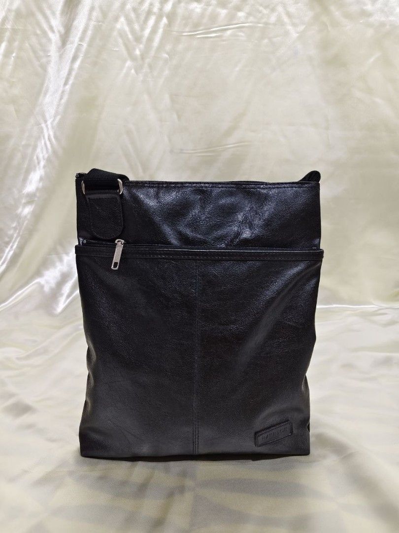 SLING BAG 11/14" (Category: Cross-body Bags) located in Gamu. Submitted by 2022bagsbunny (Listing ID 1469401143, Image 1). Description: .