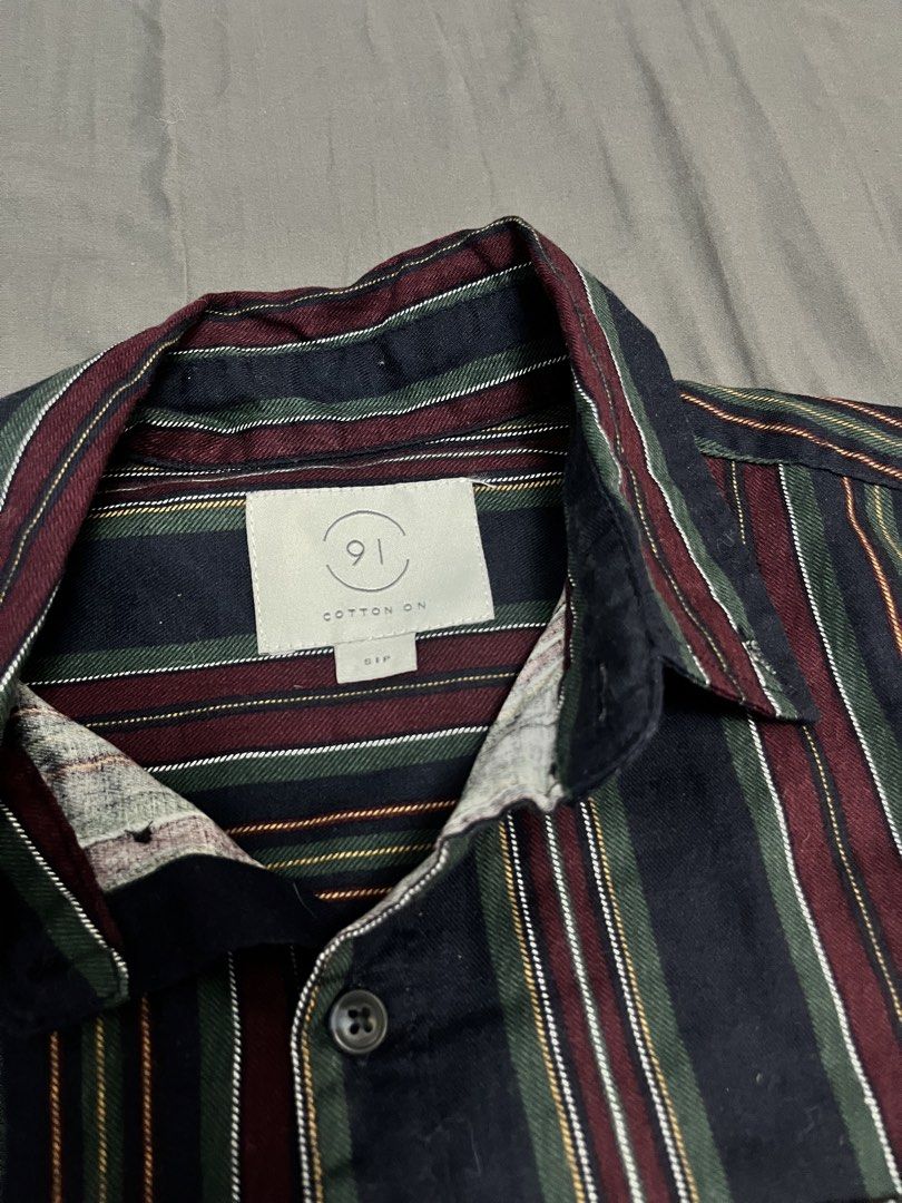 SMALL - Cotton On longsleeves (Category: Formal Shirts) located in Paranaque City. Submitted by regina_sy (Listing ID 1469524152, Image 2). Description: NO issue MOP: GCASH J&T Express delivery (SF c/o BUYER) * Parcel Drop-off (J&T Branch) WEEKENDS only NO WW photo 📍MNL .