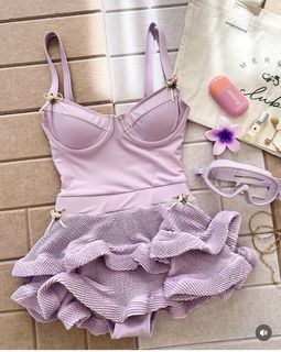 (Category: ) located in . Submitted by threegirlscloset2 (Listing ID 1469513957, Image 1). Description: .
