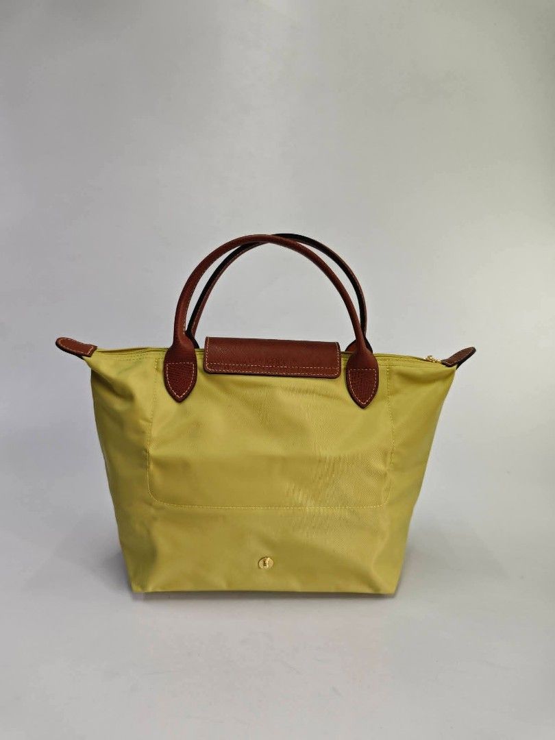 small short handle classic le pliage pistachio (Category: Tote Bags) located in Quezon City. Submitted by rnjcollections_eleganteph (Listing ID 1469421411, Image 3). Description: .