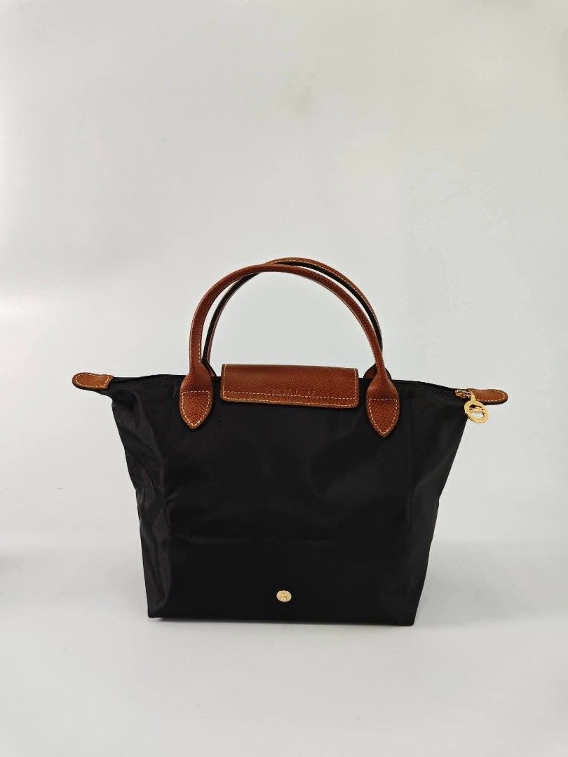 small short handle classic le pliage black (Category: Shoulder Bags) located in Quezon City. Submitted by rnjcollections_eleganteph (Listing ID 1469421810, Image 3). Description: .