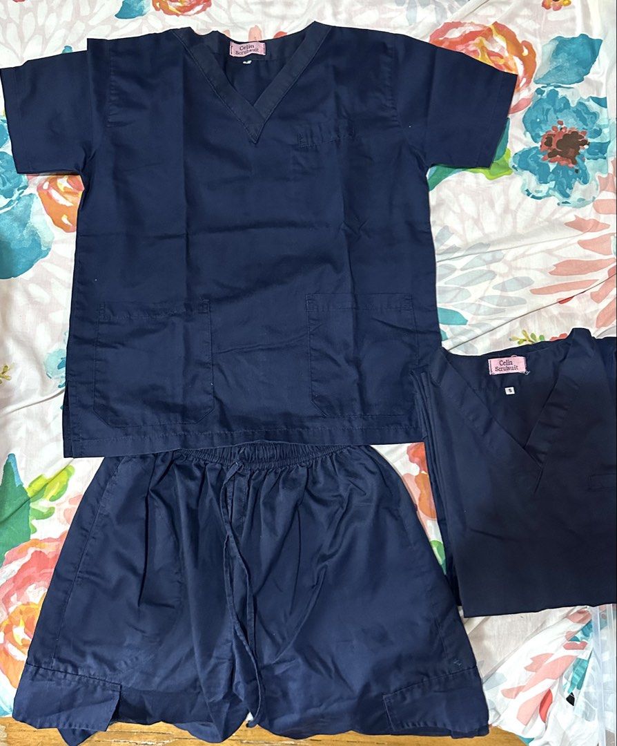 Small Size Navy Blue Scrub Suit Set (Category: Medical Supplies & Tools) located in Paranaque City. Submitted by raiselmf.605 (Listing ID 1469405016, Image 2). Description: 2 sets available, both top and bottom are small size.