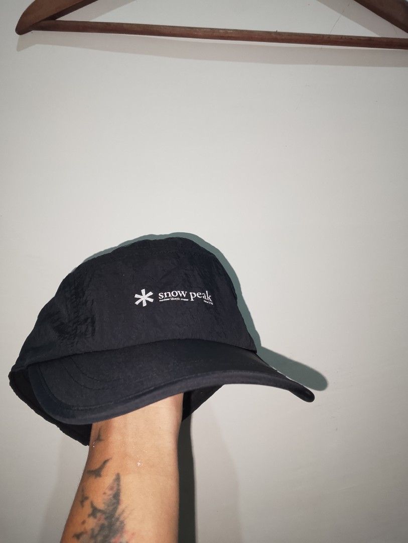 Snow Peak taslan water repellent 5 panel cap (Category: Caps & Hats) located in Kabankalan. Submitted by kane0791kpe (Listing ID 1469547456, Image 2). Description: - Brand: Snow Peak (Authentic) - Color: Classic Black - Style: 5-panel cap with embroidered logo - taslan - Water repellent - Fit: Adjustable strap for custom sizing - Material: Lightweight and ideal for outdoor activities or everyday wear - Origin: Made in Vietnam free ship nationwide