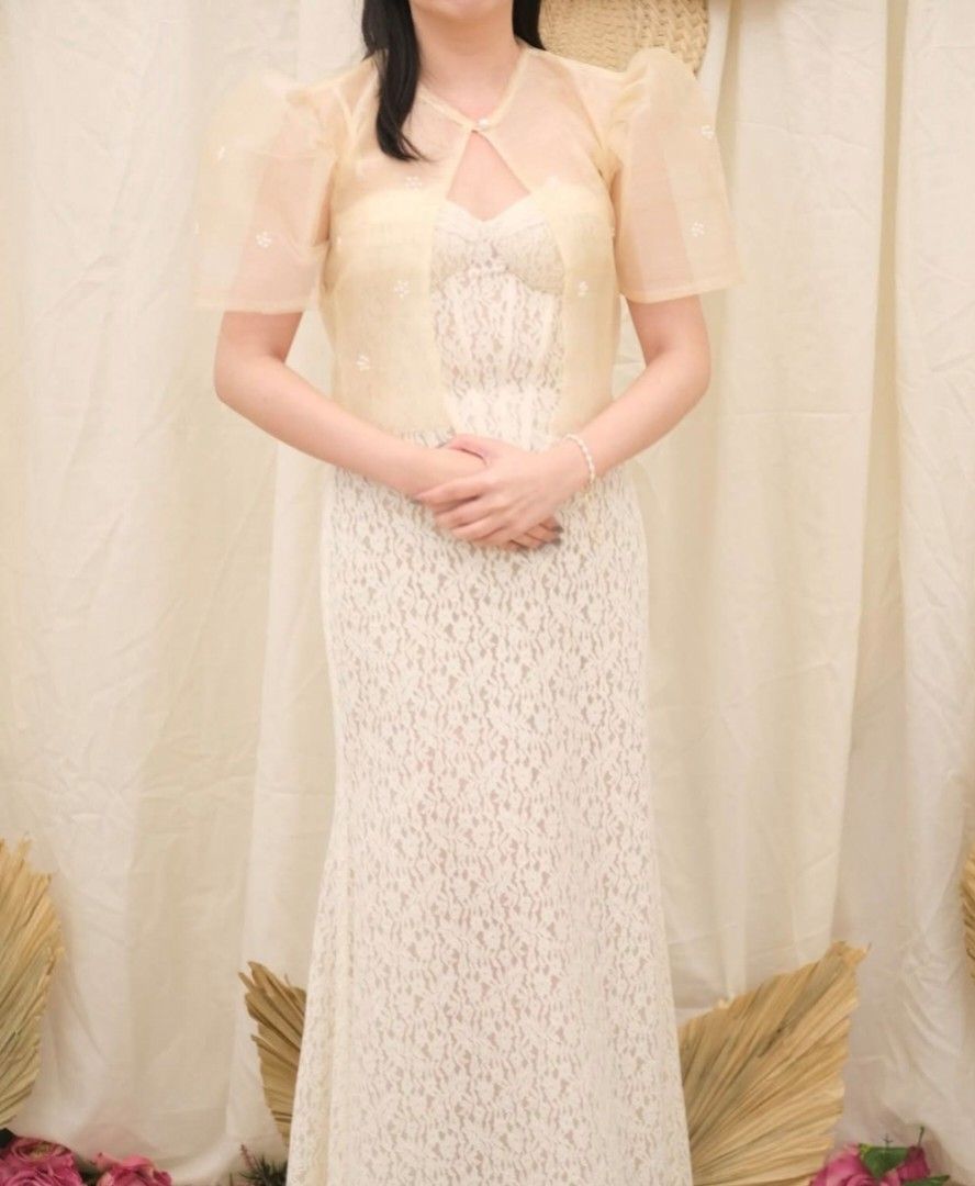 So Vintage Elena Set (Category: Evening dresses & gowns) located in Manila. Submitted by trishits1234 (Listing ID 1469478356, Image 2). Description: Bought this last year (2025) for 5500. 0nly used once during a christmas party event. RFS: I don't have any events to wear this to anymore Issues: No major issues, just have it cleaned Sizing is M (Vietnam Size).