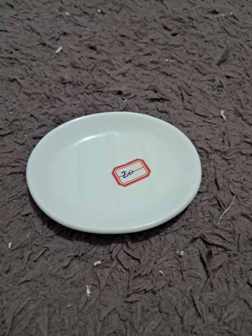 Soap dish (Category: Bathroom & Kitchen Fixtures) located in Cavite. Submitted by secretjapansurplus (Listing ID 1469470508, Image 1). Description: 20 pesos only 1 available.