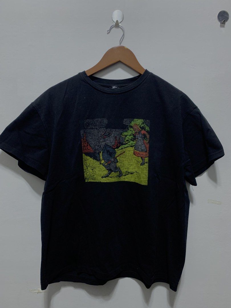 SOLID HEAVY COTTON T-shirt (Category: Tshirts & Polo Shirts ) located in Caloocan City. Submitted by eightyythrift (Listing ID 1469565131, Image 1). Description: .