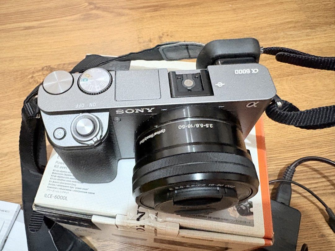SONY A6000 (Category: Cameras) located in Manila. Submitted by zoemycat (Listing ID 1469419176, Image 3). Description: SONY A6000.