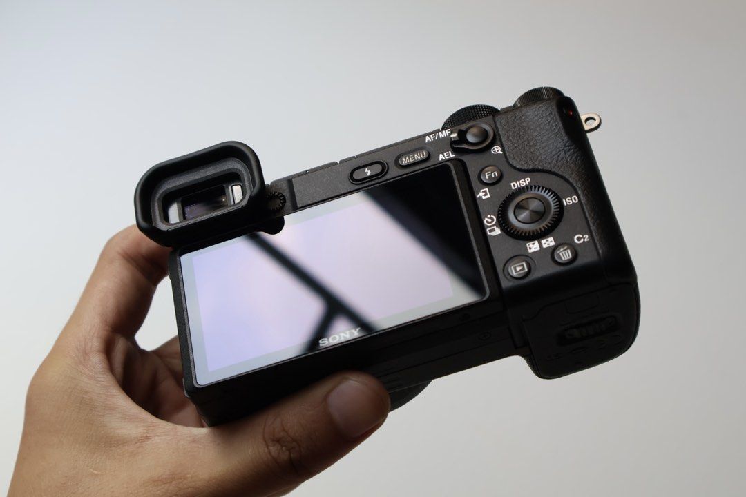 Sony A6400 (Category: Cameras) located in Manila. Submitted by cameratradingsph (Listing ID 1469405376, Image 3). Description: Sony a6400 body ₱33,100 Available • 1k+ shutter count only • Excellent condition • No issues • Stored in dry box • Local unit (Purchased from Henry’s Cameras) Inclusions: • Sony A6400 camera body • Original Sony battery • Original Sony box • Original Sony strap • Original documents • AC power adapter • Micro-USB cable • A