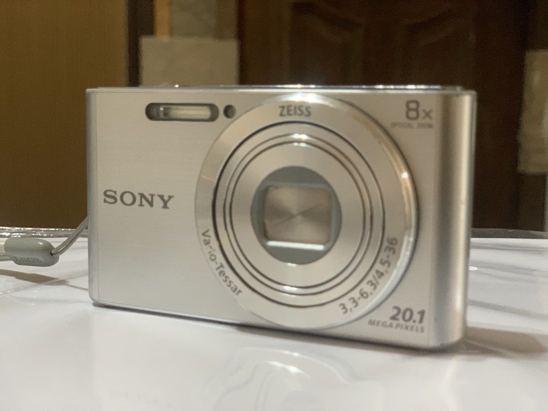 Sony cybershot dsc-W830 (Category: Cameras) located in Taytay. Submitted by the_fort (Listing ID 1469477406, Image 1). Description: FOR SALE Sony cybershot dsc-w830 20.1 megapixel Inclusion: - sony w830 body -brand new sony battery -sony wrist strap -sd card -charger NO ISSUE NO ISSUE 8,800 pesos Taytay rizal.