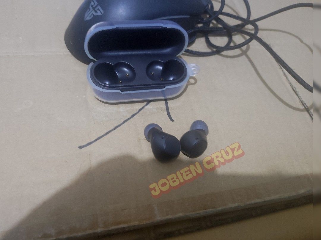 Sony WF-C510 (Category: Earphones) located in Manila. Submitted by job2k (Listing ID 1469567531, Image 3). Description: Selling • Sony WF-C510 - for P2000, (Original SRP was P2300) WITH RECEIPT • MINT CONDITION • Purchased last October 10, 2026 • FREE JELLY CASE PROTECTOR • Battery Life: Up to 11 hours on the earbuds plus another 11 hours from the charging case (22 hours total). • Quick Charge: A 5-minute charge gives up to 1 hour of playback tim