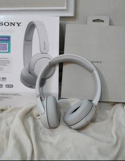 (Category: ) located in . Submitted by shopforless93 (Listing ID 1469480334, Image 1). Description: .