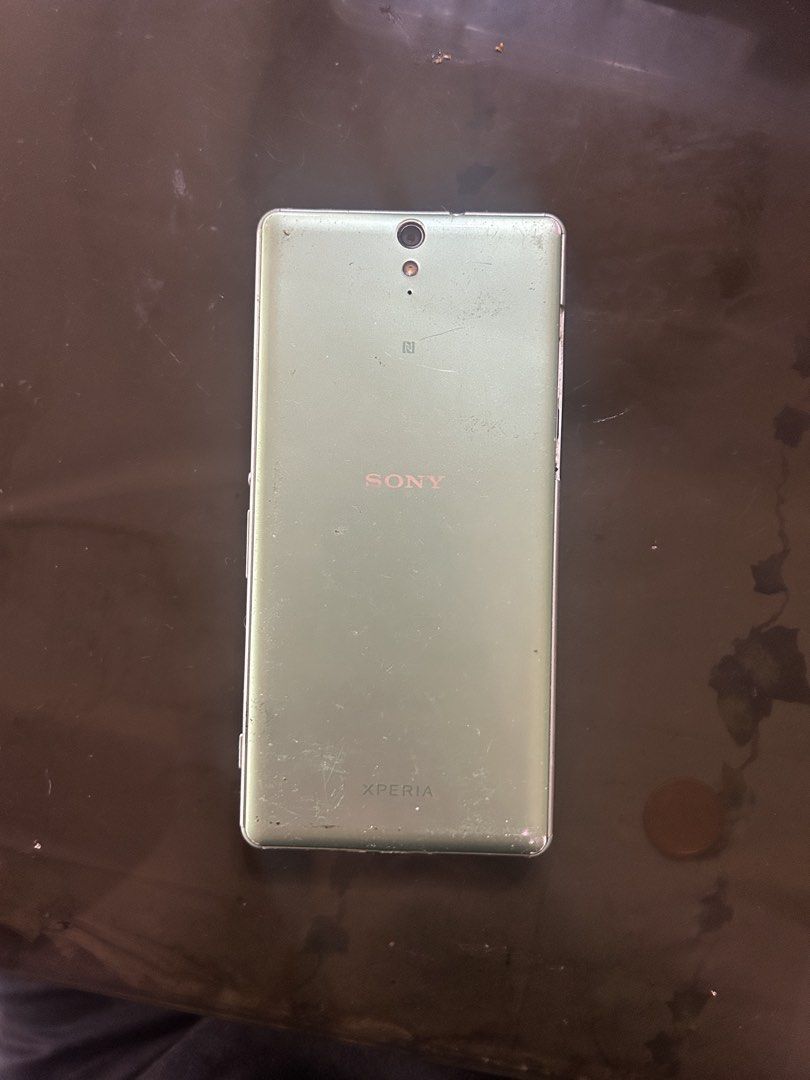 SONY XPERIA C5 ULTRA (Category: Sony) located in Boac. Submitted by ltalysfinest (Listing ID 1469438394, Image 2). Description: LCD IS BROKEN!!!! BUY AT YOUR OWN RISK.