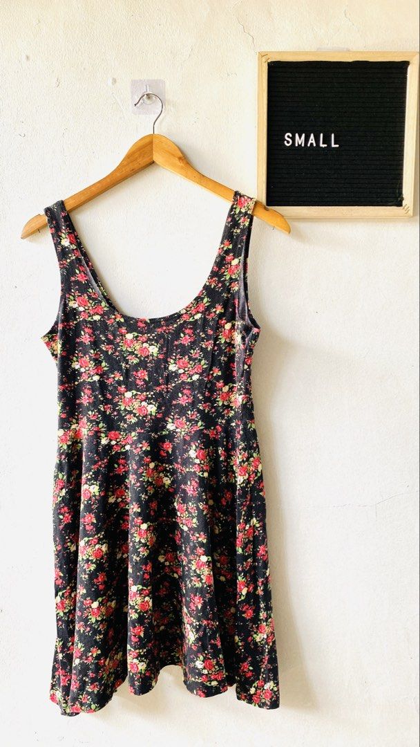 Sparkle & Fade Dress (Category: Dresses) located in Caloocan City. Submitted by lovemyclothes21 (Listing ID 1469464175, Image 1). Description: - Express (SF shoulder of buyer).