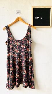 (Category: ) located in . Submitted by lovemyclothes21 (Listing ID 1469464175, Image 1). Description: .