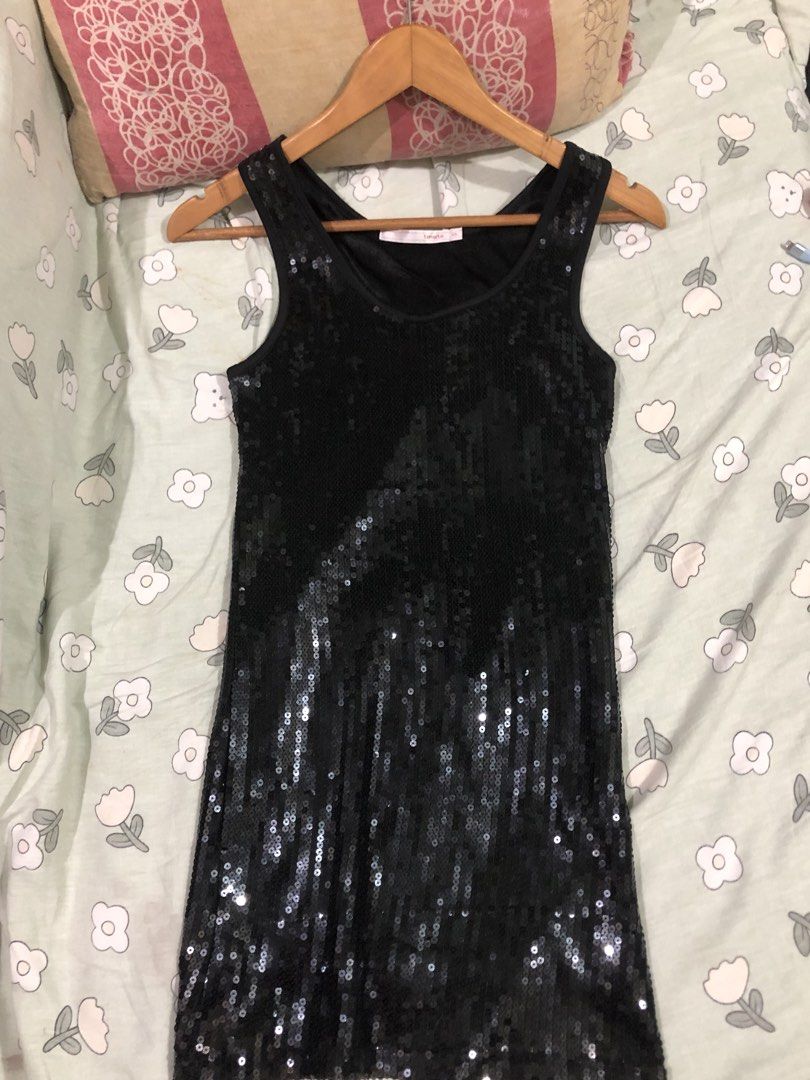 Sparkling sequence fitted dress (Category: Dresses) located in Balanga. Submitted by itsjuliaden07 (Listing ID 1469406647, Image 2). Description: .