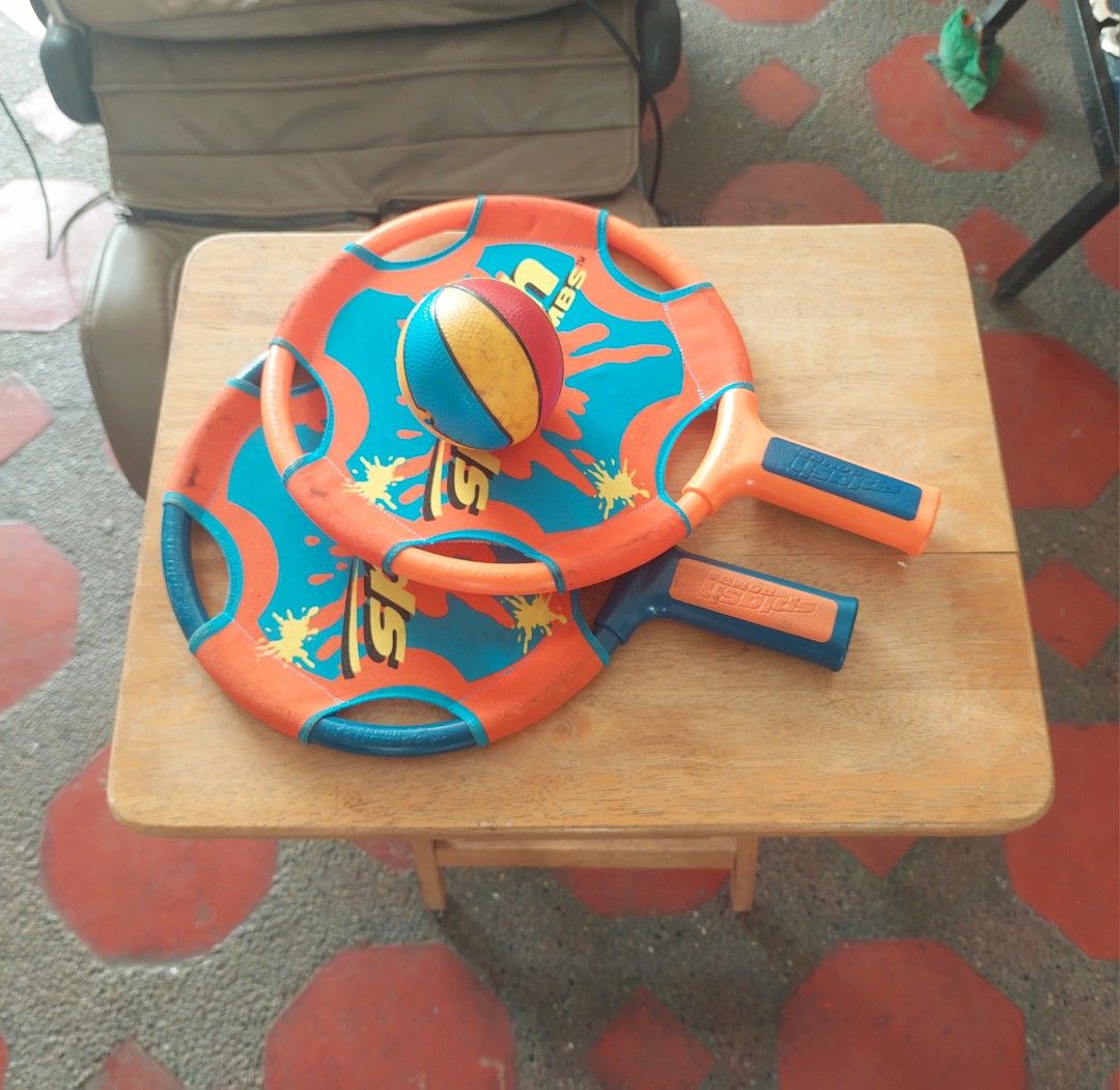 Splash Bombs, Water Paddle Set (Category: Action & Battle Toys) located in Quezon City. Submitted by donjie (Listing ID 1469413027, Image 1). Description: Splash Bombs For Pool or Beach use 2 Paddles 1 Ball issue: Original Splash Bombs Ball, not available.