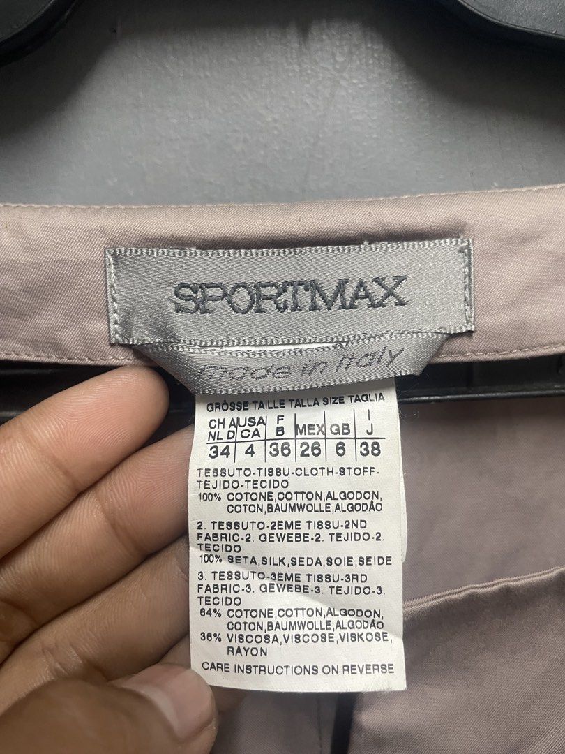SPORTMAX (Category: Dresses) located in Dasmarinas. Submitted by jessputrages (Listing ID 1469479370, Image 3). Description: For sale Sportmax Excellent condition No issue 800 plus shipping fee Pm for more details.