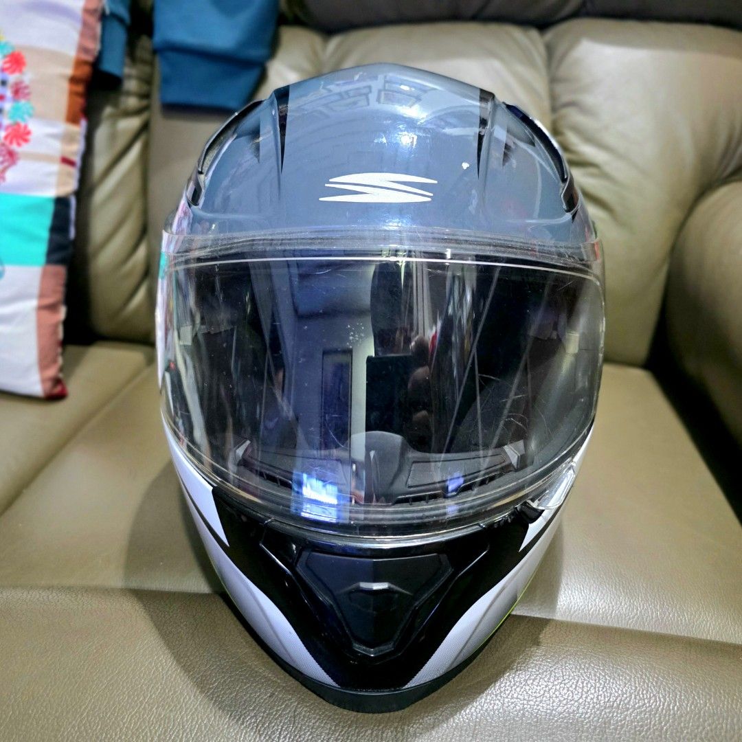 Spyder helmetECER22-05 Xtra Large (Category: Helmets and other Riding Gears) located in Manila. Submitted by arianne0828 (Listing ID 1469538710, Image 2). Description: used. pickup Pritil Tondo.