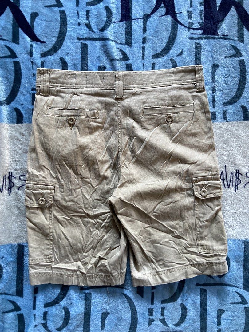 ST JOHN’S BAY COMFORT STRETCH CARGO SHORT (Category: Shorts) located in Davao. Submitted by re.wornn (Listing ID 1469480953, Image 2). Description: •WAIST32 LENGTH19 •EXCELLENT CONDITION 🏷️450 ADD SHIP 📩DM.