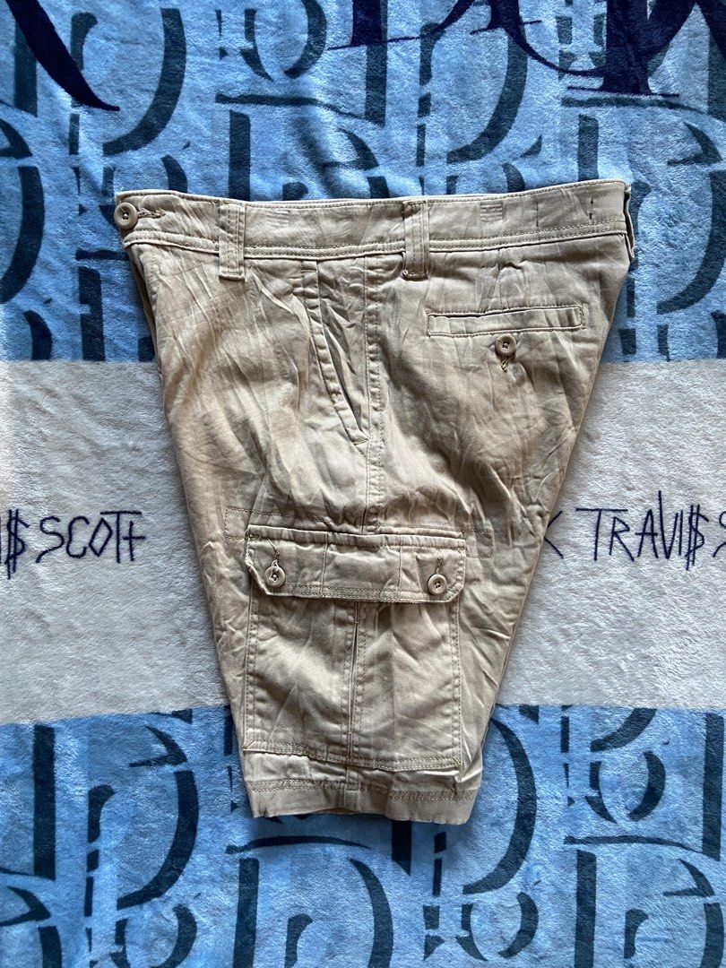 ST JOHN’S BAY COMFORT STRETCH CARGO SHORT (Category: Shorts) located in Davao. Submitted by re.wornn (Listing ID 1469480953, Image 3). Description: •WAIST32 LENGTH19 •EXCELLENT CONDITION 🏷️450 ADD SHIP 📩DM.