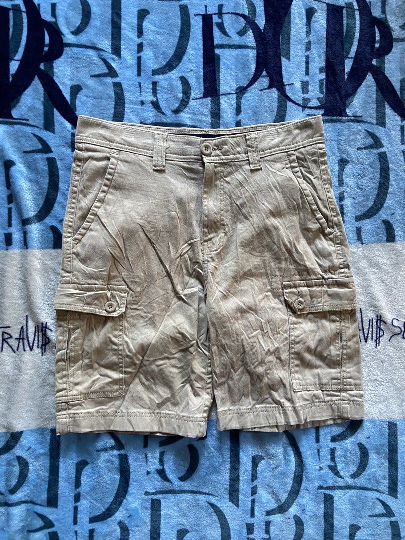 ST JOHN’S BAY COMFORT STRETCH CARGO SHORT (Category: Shorts) located in Davao. Submitted by re.wornn (Listing ID 1469480953, Image 1). Description: •WAIST32 LENGTH19 •EXCELLENT CONDITION 🏷️450 ADD SHIP 📩DM.