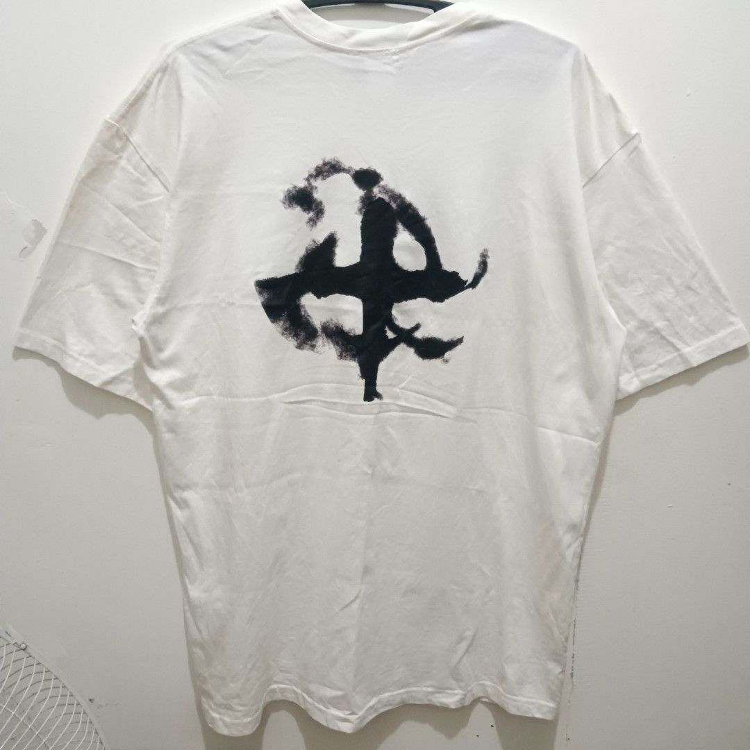 STA MEDM Graphic White Shirt (Category: Tshirts & Polo Shirts ) located in Caloocan City. Submitted by jaychingsss (Listing ID 1469497648, Image 2). Description: Sta Medm Shirt - 120 22x30 No issue NEED WASH.