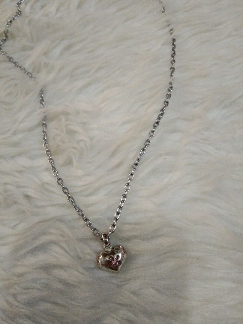 Stainless thick heart pendant with necklace (Category: Necklaces) located in Quezon City. Submitted by eidorableshop (Listing ID 1469407543, Image 1). Description: .