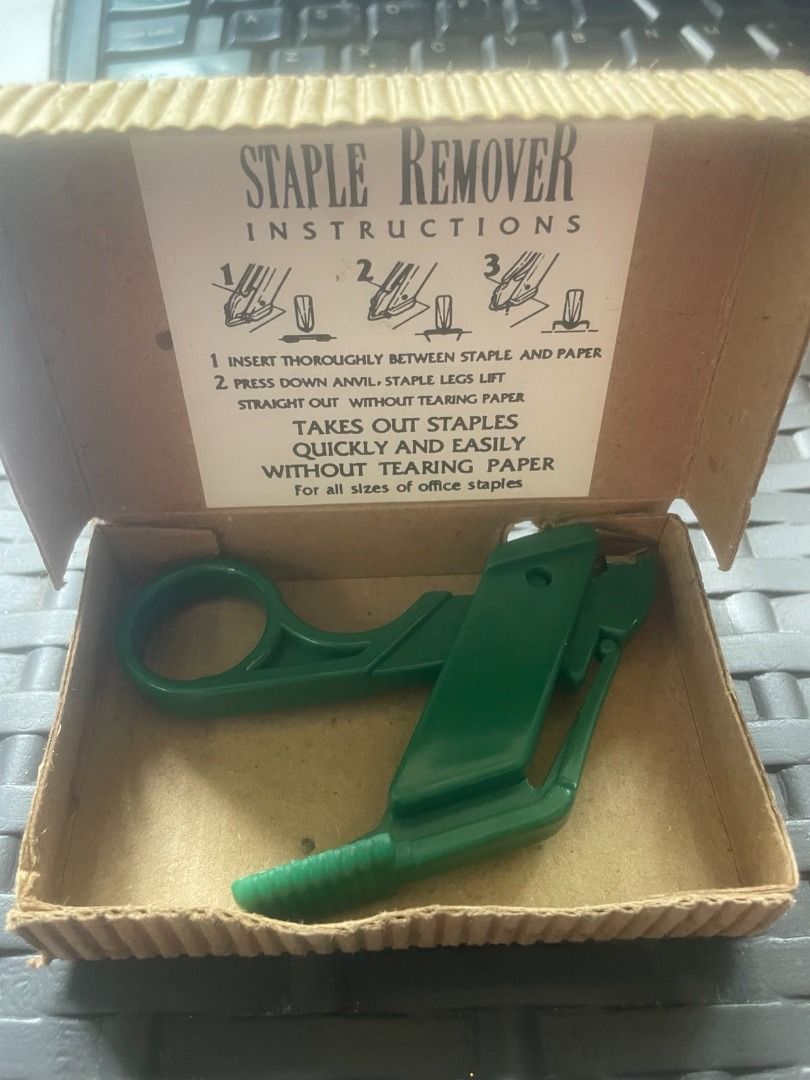 Staple Remover (Category: Stationery & School Supplies) located in Quezon City. Submitted by foxsquaredeals (Listing ID 1469450126, Image 1). Description: 9pcs available P40/pc.