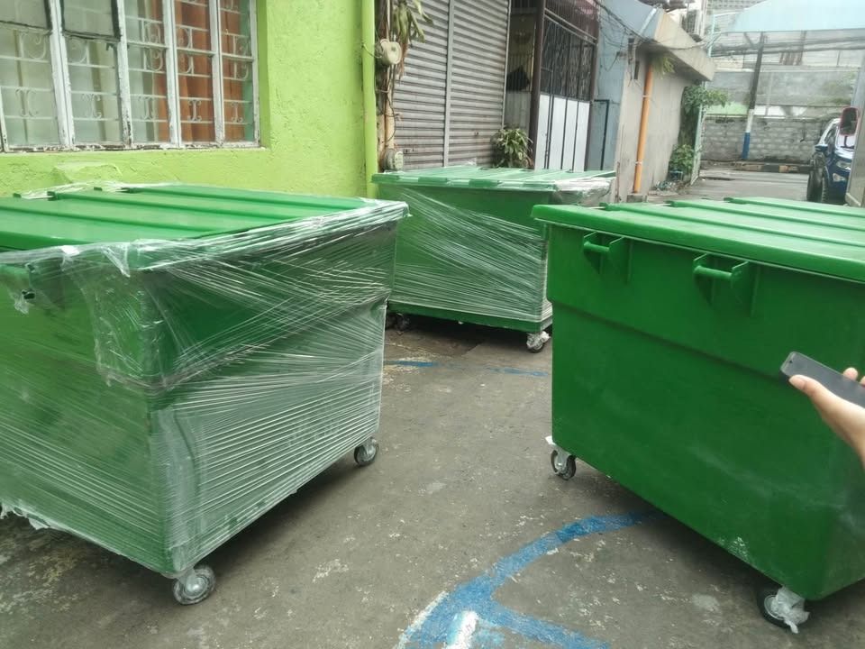 STATIONARY MOBILE BIN (Category: Waste Bins & Bags) located in Caloocan City. Submitted by calmhawk_a2cd7a (Listing ID 1469407940, Image 3). Description: STATIONARY MOBILE BIN HEAVY DUTY PLASTIC MADE FROM FIBER GLASS HEAVY DUTY RUBBER WHEELS WITH LOCK 1350 LITERS We also have Barrier / traffic cone / ppe's / cover all Trash bin / cooler box / kayak / freezer jacket Safety shoes / rainboots/ raincoat JUST CALL US / Pm me for more info. -0997176322