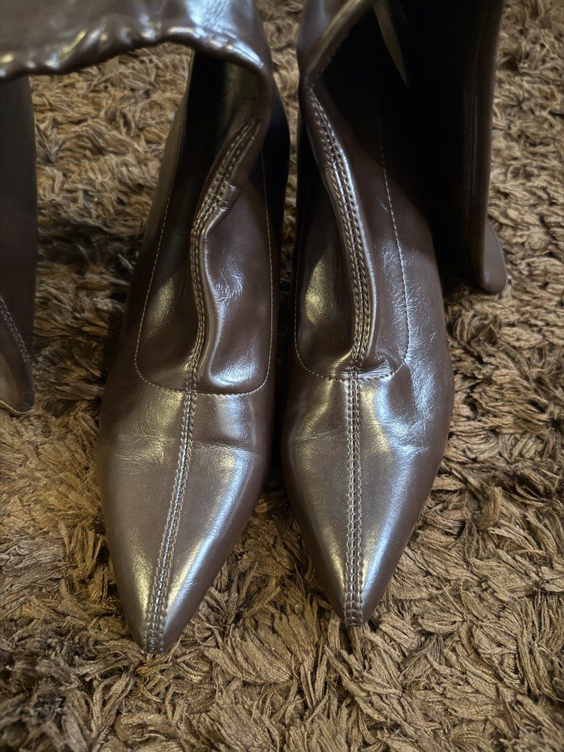 Stiletto Knee High Brown Boots (Category: Boots) located in Quezon City. Submitted by wear.again.ph (Listing ID 1469514733, Image 3). Description: 🩵 Negotiable 🩵 Condition: 8/10 🩵 Used twice only 🩵 Size: 39 but can fit 37.5-38 .