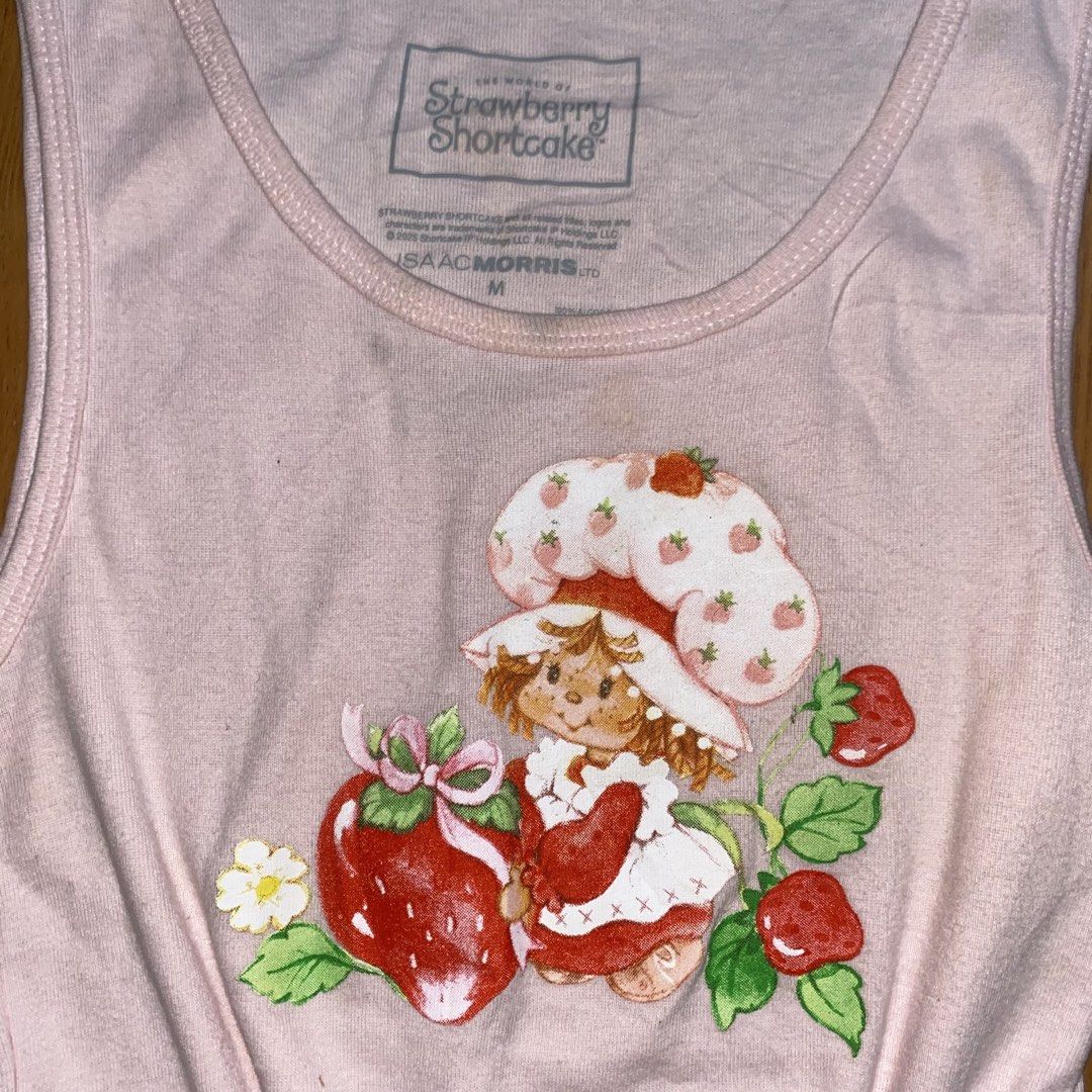 Strawberry Shortcake sando (Category: Sleeveless) located in General Trias. Submitted by swagster.archives (Listing ID 1469534710, Image 2). Description: Strawberry Shortcake top W- 12 inches L- 23.5 inches Flaw; Washable stain Need wash ₱250.