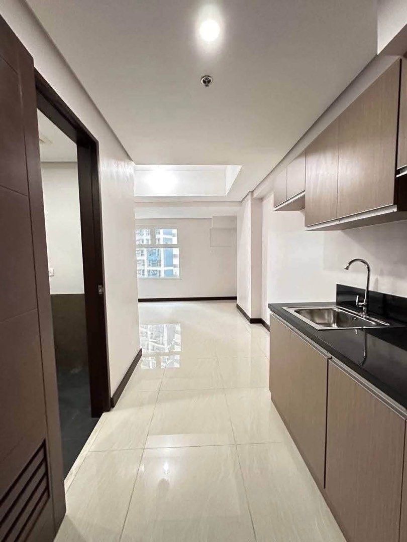 Studio Unit with Kitchen and Bathroom (Category: Apartments & Condos) located in Manila. Submitted by sophia____ (Listing ID 1469495945, Image 1). Description: - Ready for occupancy - Turnover by December - Brand new unit - Remaining balance can be thru bank financing - Prime location.