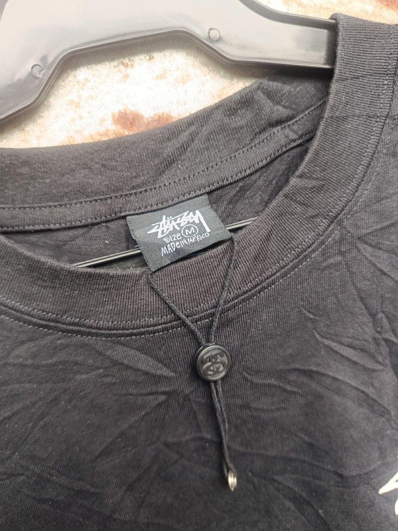 STUSSY (Category: Activewear) located in Iloilo. Submitted by _lemornosnas02 (Listing ID 1469461402, Image 3). Description: Stüssy Gold Lion T-Shirt fresh from bale brandnew! no issue 10/10 cr labhan nalang med on tag dime 22x27 location iloilo 3500 ship!.