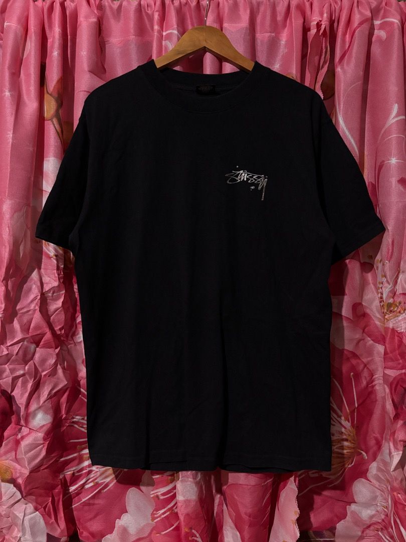 Stussy Mercury Tee (Category: Tshirts & Polo Shirts ) located in Panabo. Submitted by randolph.smallseller (Listing ID 1469566802, Image 2). Description: • Dimes : 22 x 28 • best fit to Large • Color rate : 9.5/10 • Excellent condition • No issue.