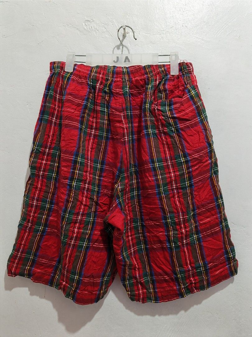 STUSSY PLAID SHORT (Category: Shorts) located in Pili. Submitted by janrypalmerodelima (Listing ID 1469549542, Image 2). Description: STUSSY PLAID SHORT DIMES: W 28-35 L 22 LO 12 CONDITION: EXCELLENT COLOR RATE: 10/10 ISSUE: NONE.