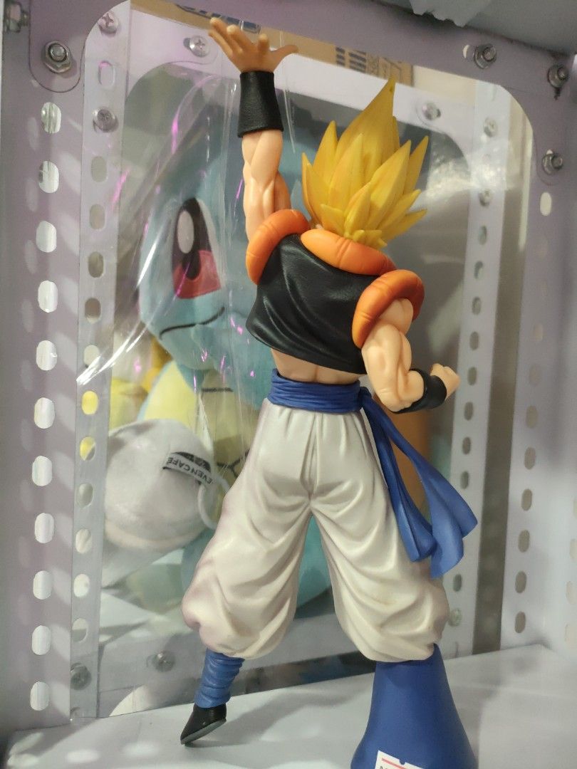 Super Saiyan Gogeta (Category: Figurines & Statues) located in Bulacan. Submitted by hunterherojapanjdm (Listing ID 1469476965, Image 2). Description: Banpresto Dragon Ball Legends Collaboration Super Saiyan Gogeta figure (standing approximately 27–28 cm tall), featuring Gogeta raising one hand in a dynamic pose with a blue foot stand..