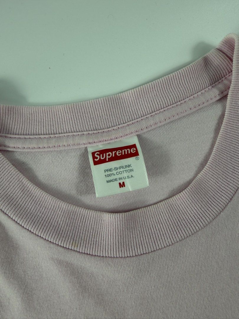 Supreme (Category: Activewear) located in Mabalacat. Submitted by seanthep (Listing ID 1469446830, Image 3). Description: May small dot stain lang likod ng sleeve not visible when wearing Width: 21” Length: 28”.