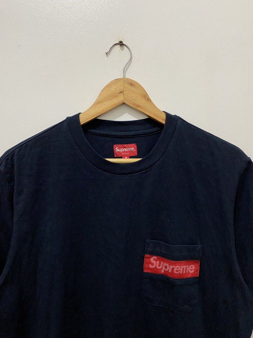 Supreme Pocket Tee (Category: Tshirts & Polo Shirts ) located in Naga. Submitted by jamesserra69599 (Listing ID 1469508231, Image 2). Description: MEDIUM ON TAG 21.5x29 COLOR RATE: 9.3/10 EXCELLENT CONDITION NO ISSUE.