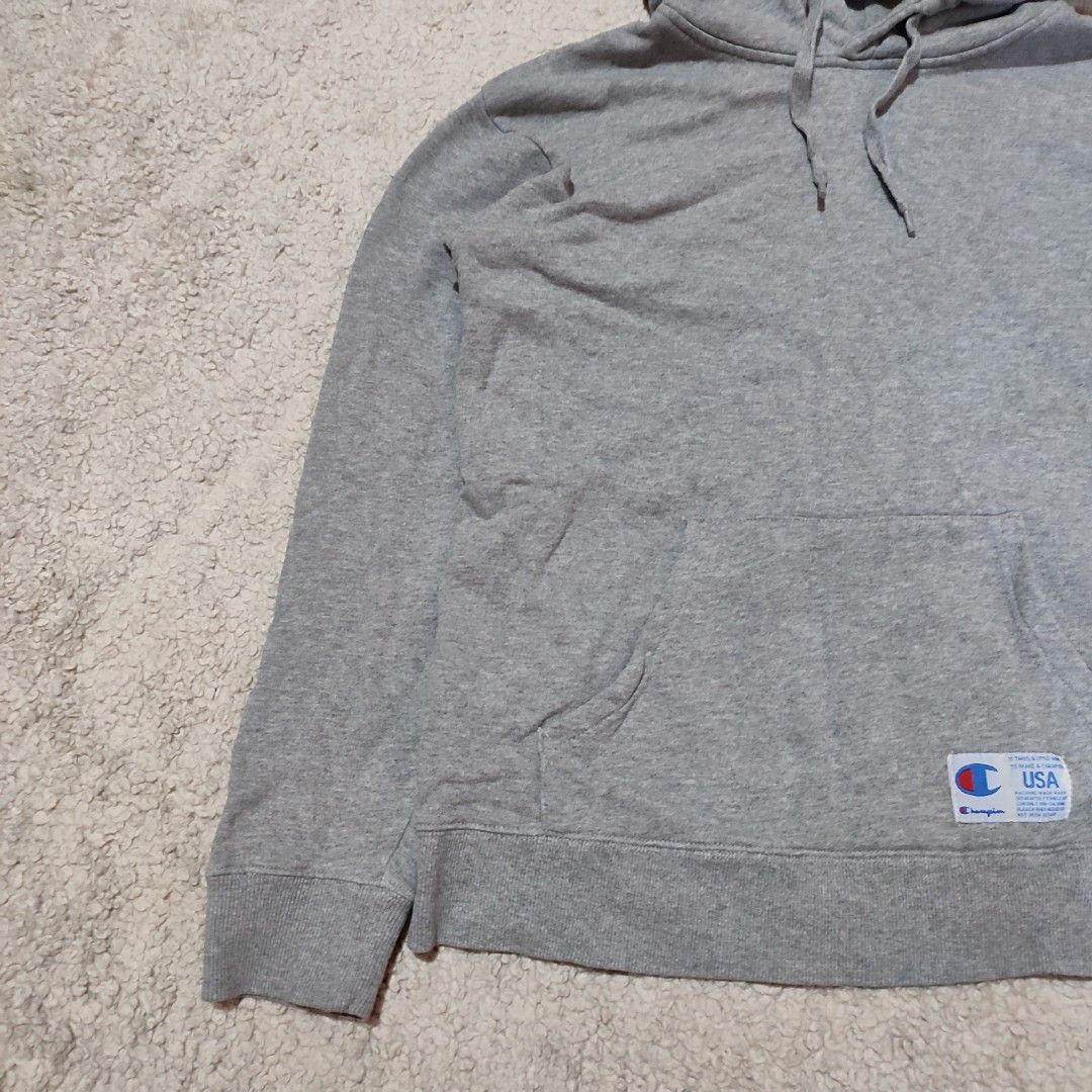 Supreme x Champion Grey Hoodie (Category: Hoodies) located in Manila. Submitted by anthonig (Listing ID 1469457663, Image 3). Description: Length: 23 inches Width: 19 inches Price: 400 pesos Condition: 9/10 Issues: 5th photo PM if interested or for inquiries Meetups within MANILA only Can do shipping at buyers expense.