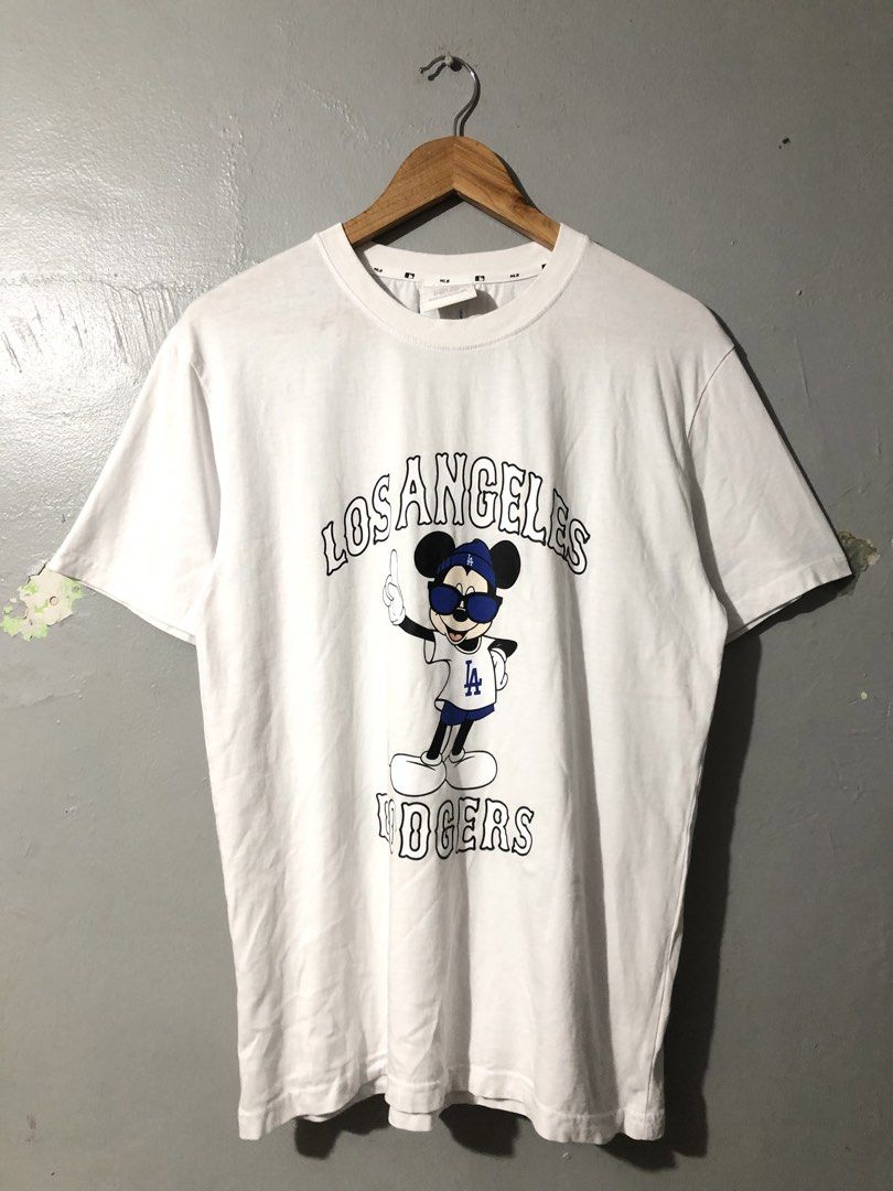 T shirt (Category: Formal Shirts) located in Manila. Submitted by rrkthriftshop_4225 (Listing ID 1469530576, Image 1). Description: 20x27.